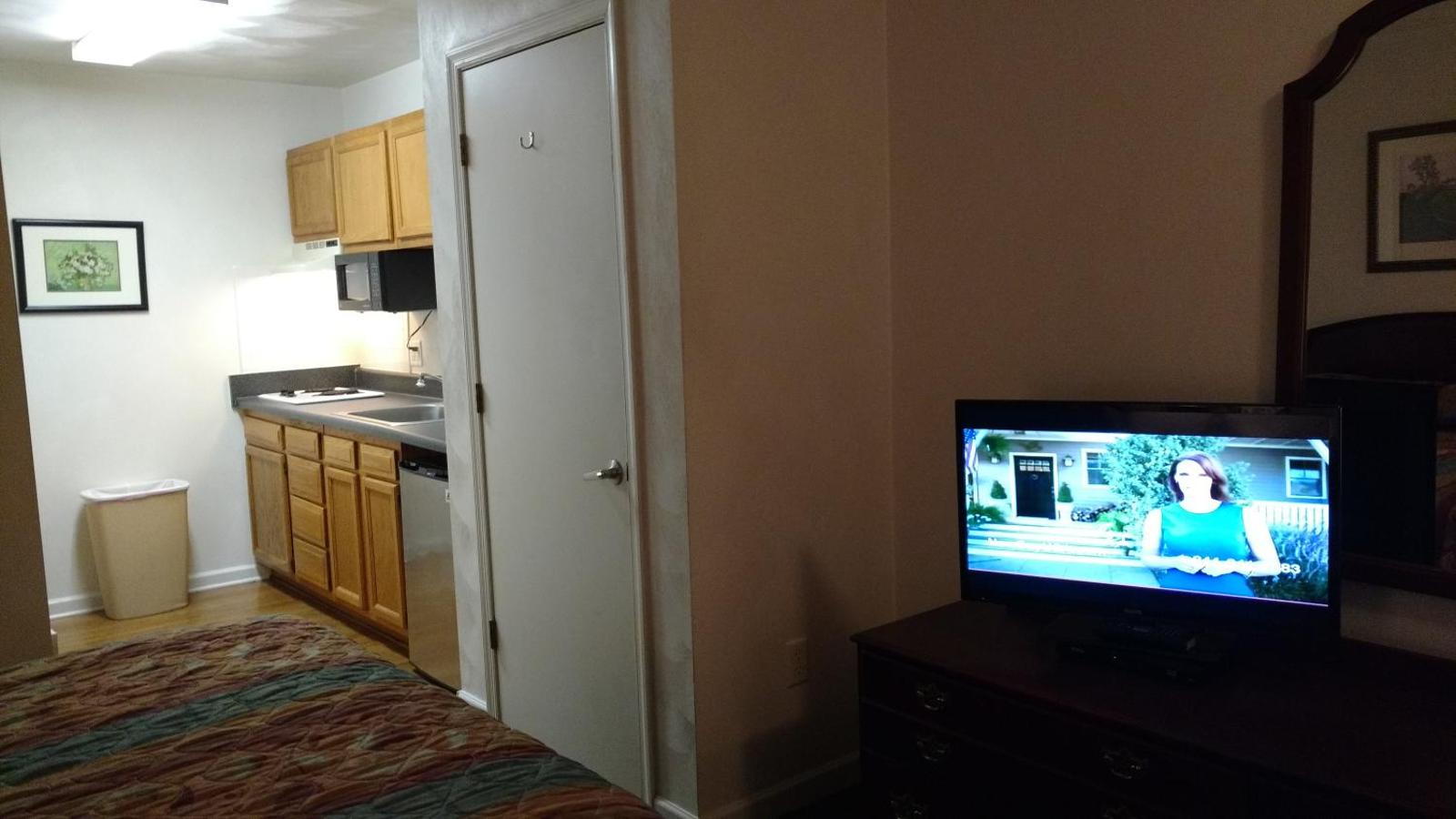 Affordable Suites Charlottesville Main image 2
